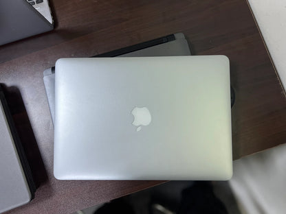 MacBook Air 2015 13.3” – Intel Core i5, 4GB RAM, 128GB SSD | macOS Sequoia Updated Version | Budget Apple Laptop